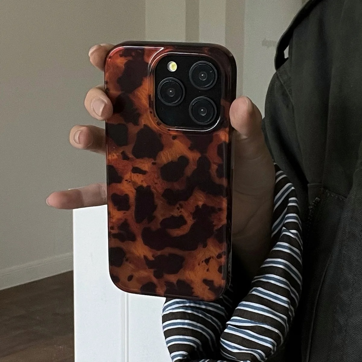 Retro-Amber-Textur Laser-Handy – Phone Cases Like Loopy Bewertung und Preis